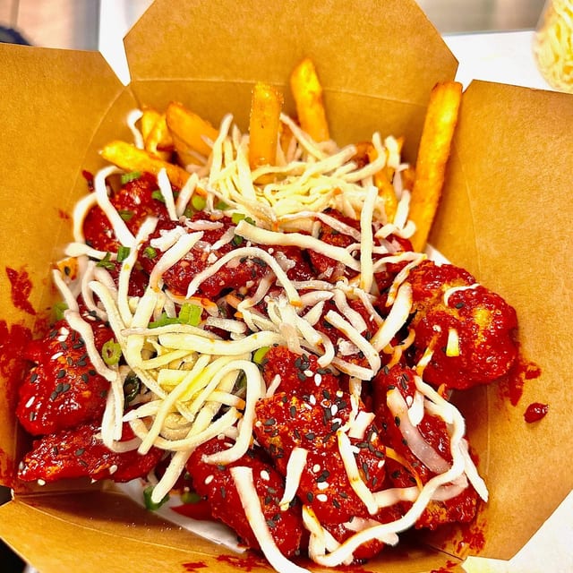 #7a Fried K-Chicken Box.